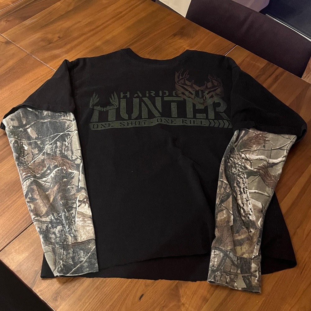 VTG Buck wear black and camo long sleeve